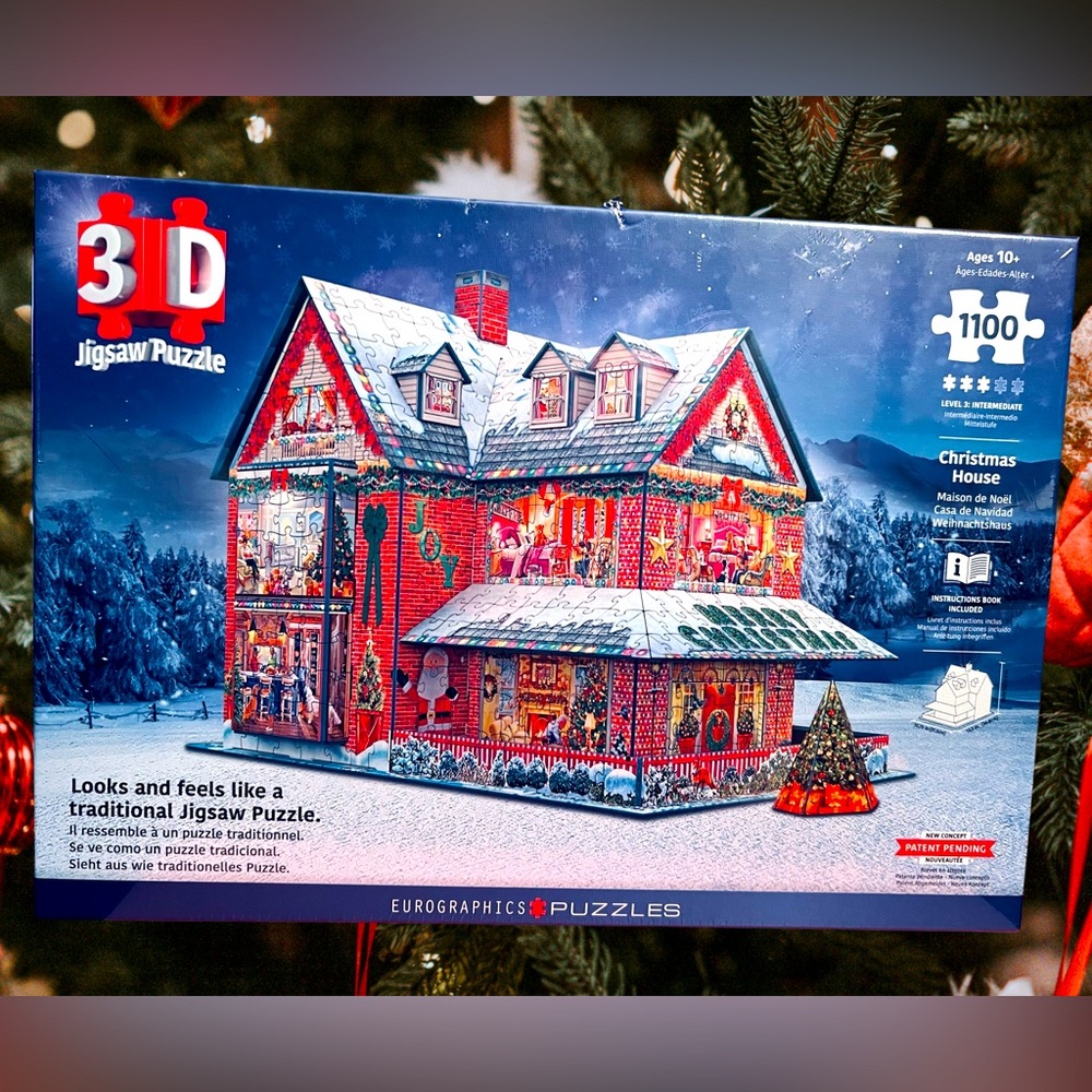 Eurographics NWT Unbelievably Giant Christmas House 1100 Piece 3D Jigsaw Puzzle